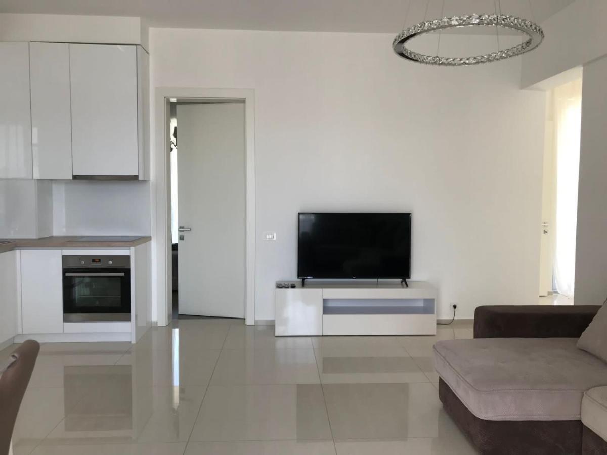 Montesun Apartments Becici Boreti Luaran gambar