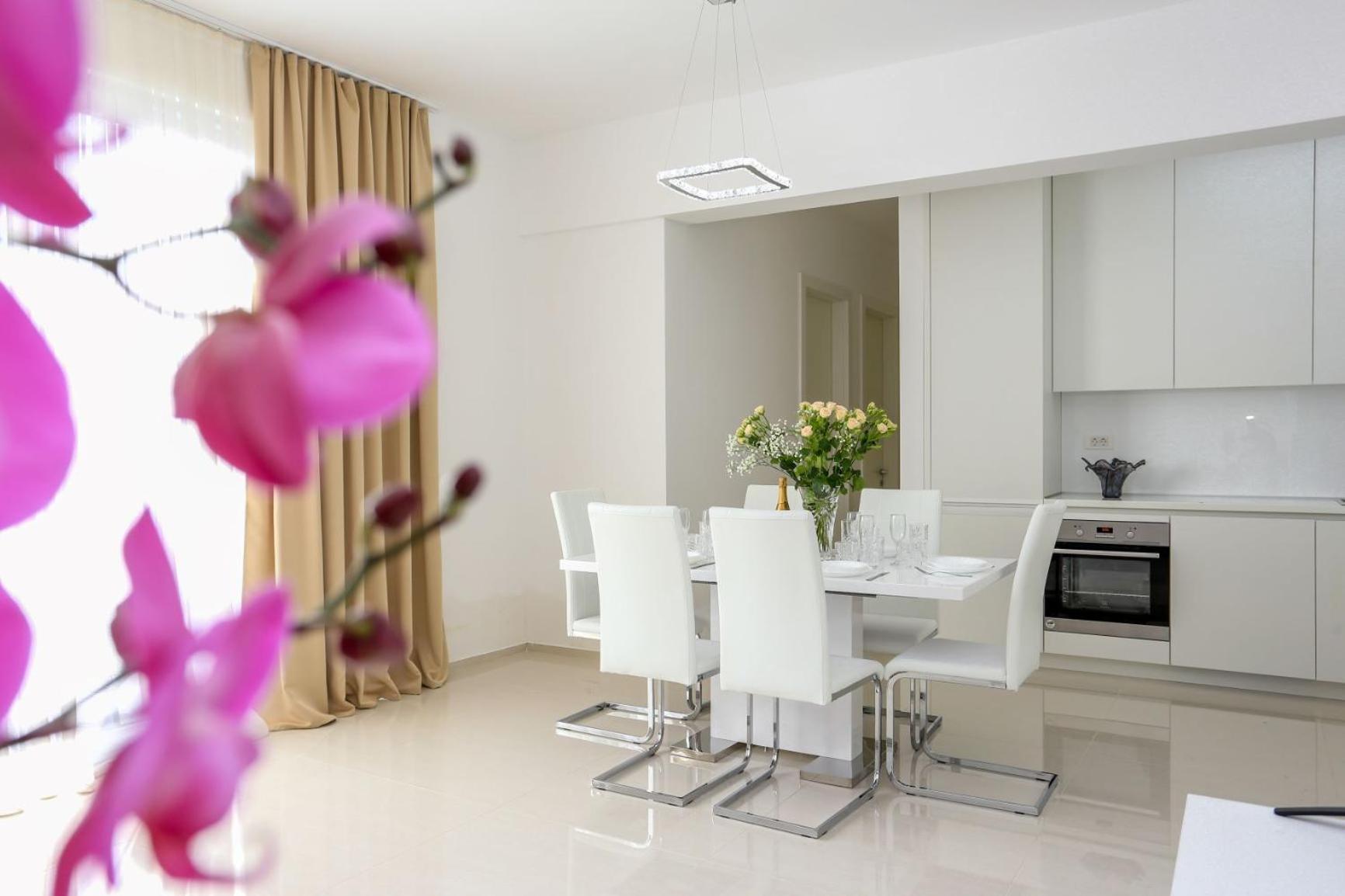 Montesun Apartments Becici Boreti Luaran gambar