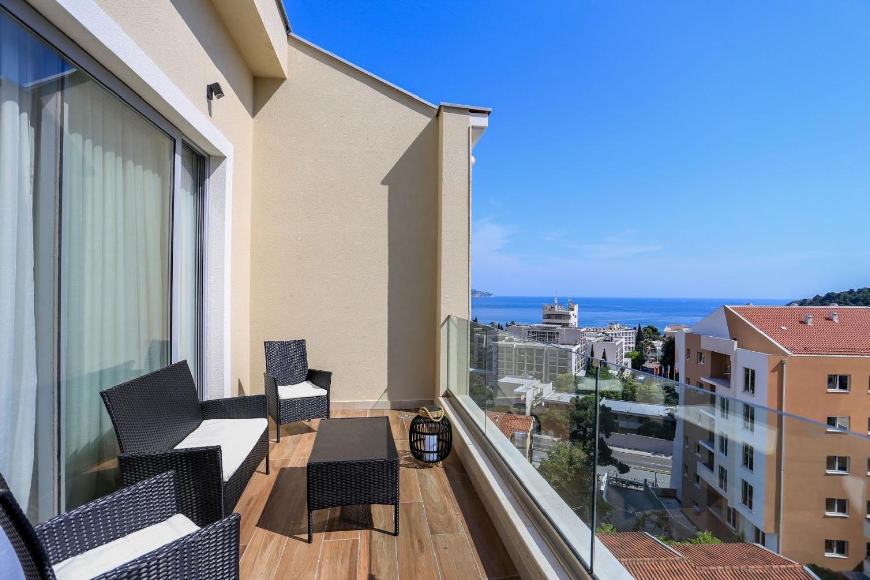 Montesun Apartments Becici Boreti Luaran gambar