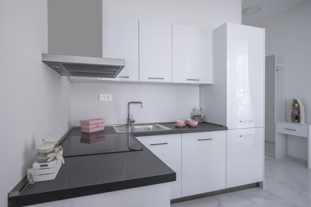 Montesun Apartments Becici Boreti Luaran gambar