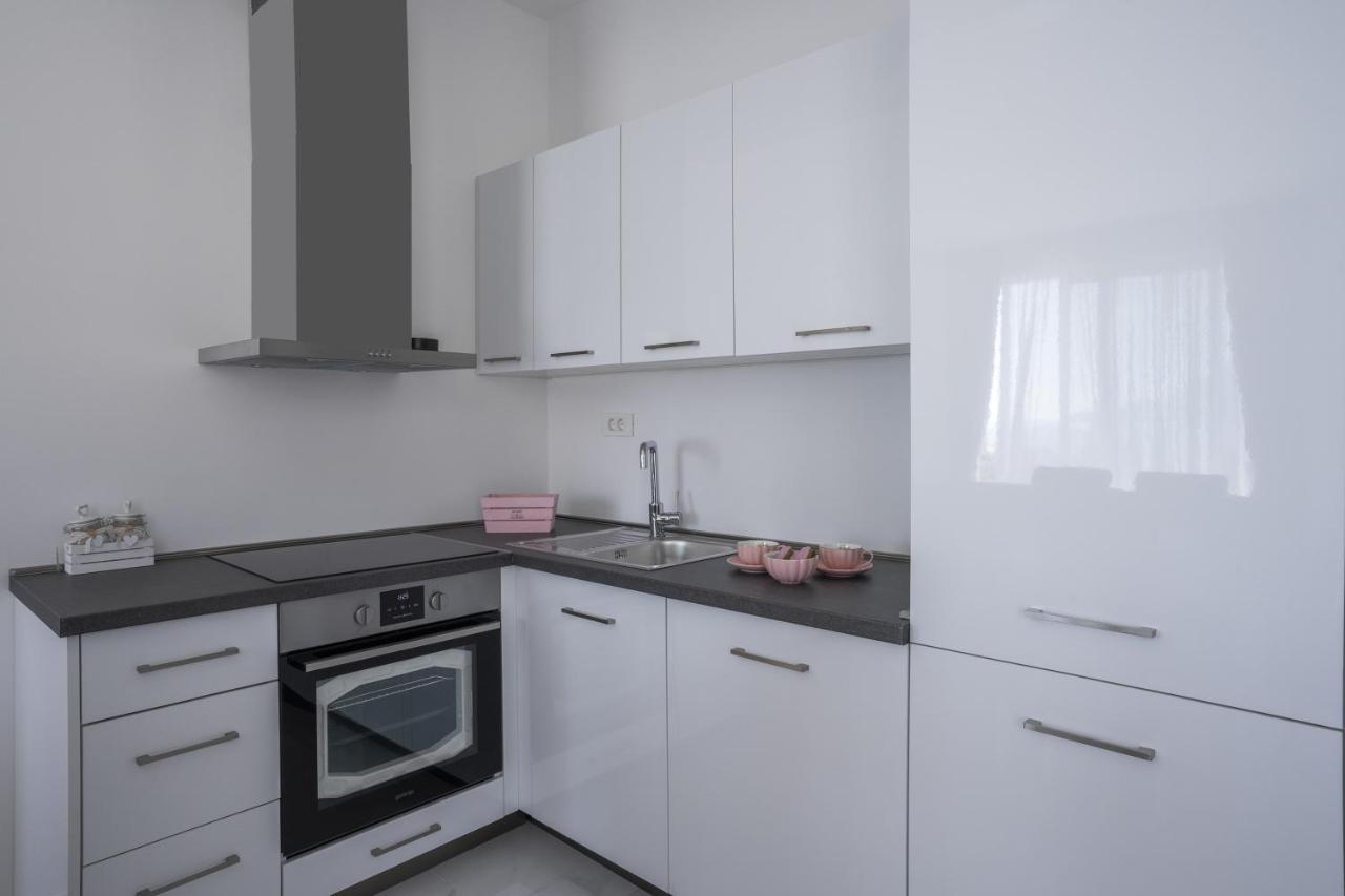 Montesun Apartments Becici Boreti Luaran gambar