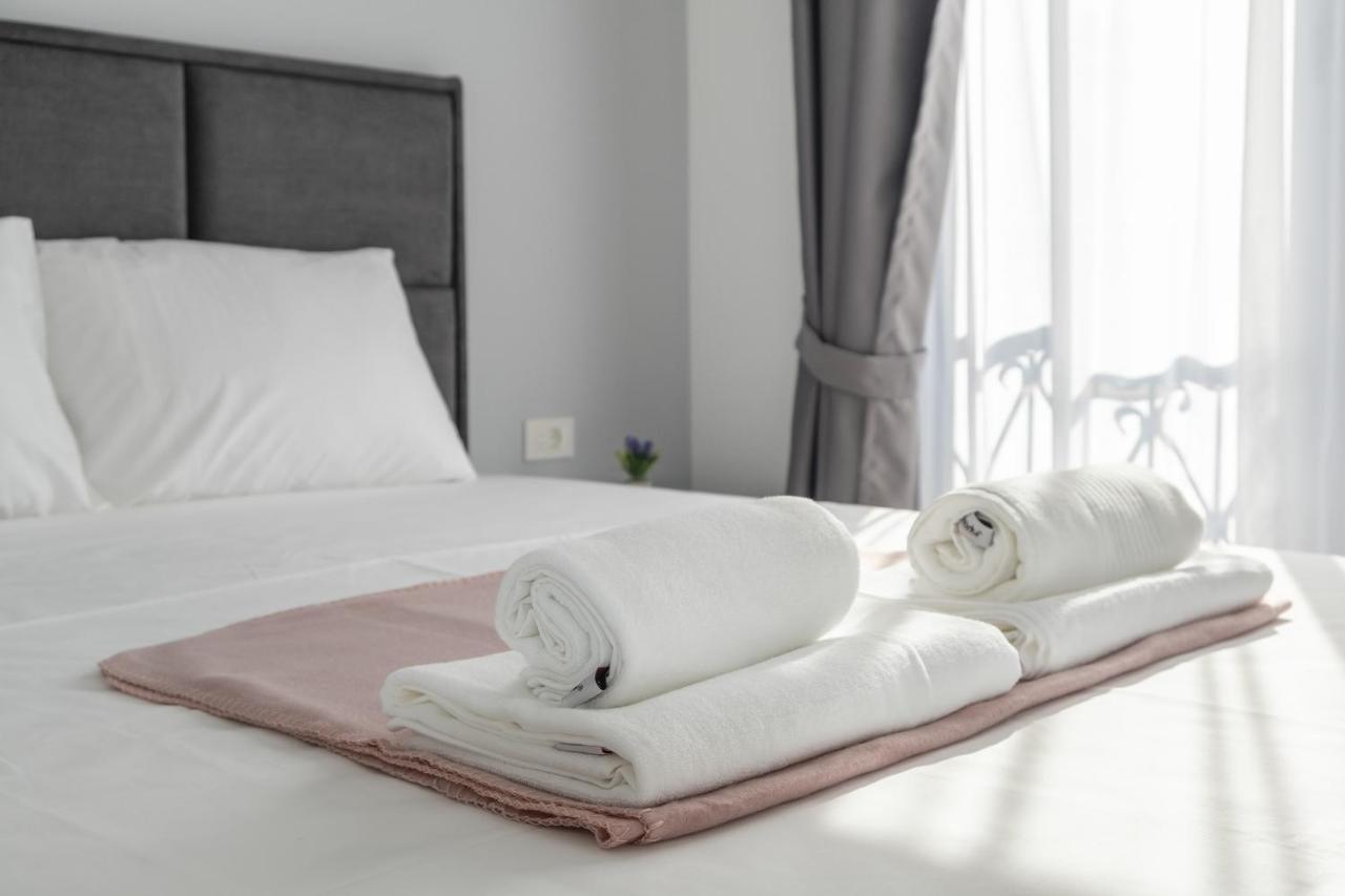 Montesun Apartments Becici Boreti Luaran gambar