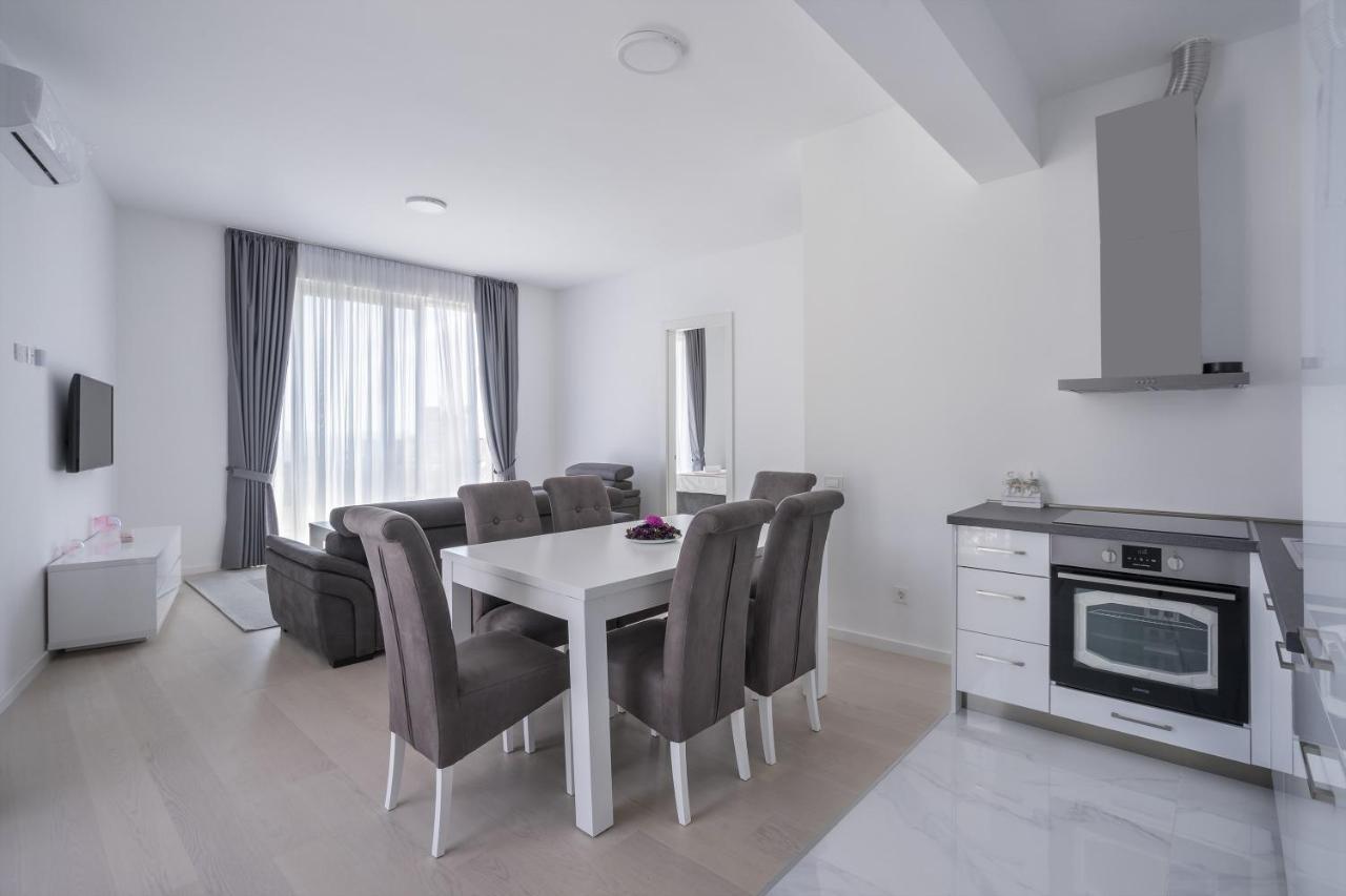 Montesun Apartments Becici Boreti Luaran gambar