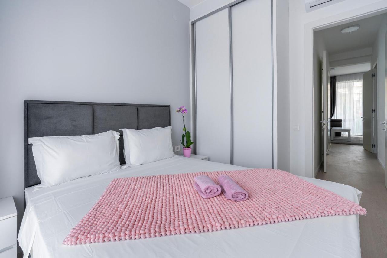 Montesun Apartments Becici Boreti Luaran gambar