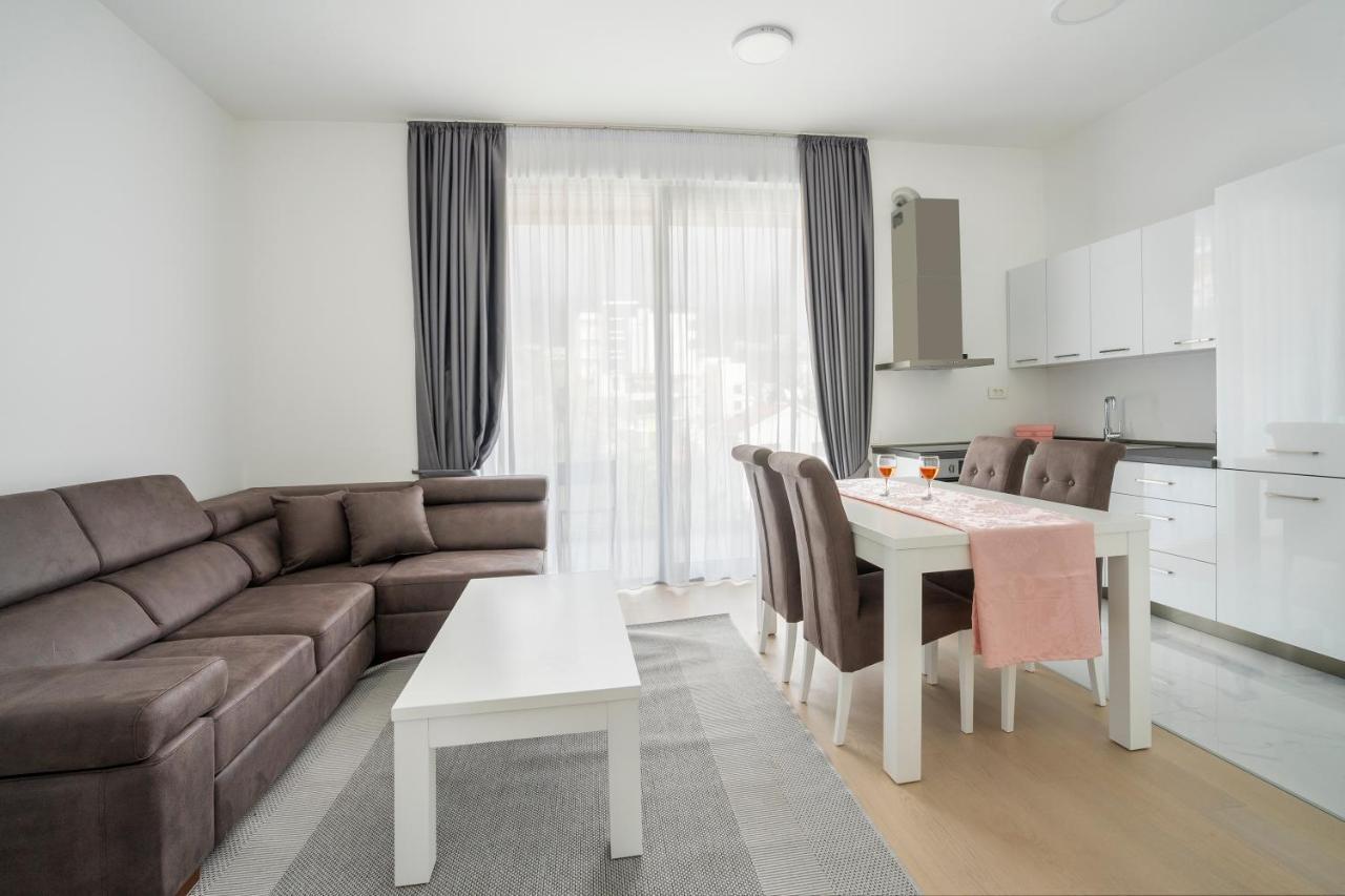 Montesun Apartments Becici Boreti Luaran gambar